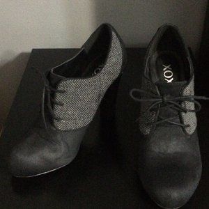 XOXO Ankle Booties Women’s US 9  Tweed Faux Suede Black Heel Shoes